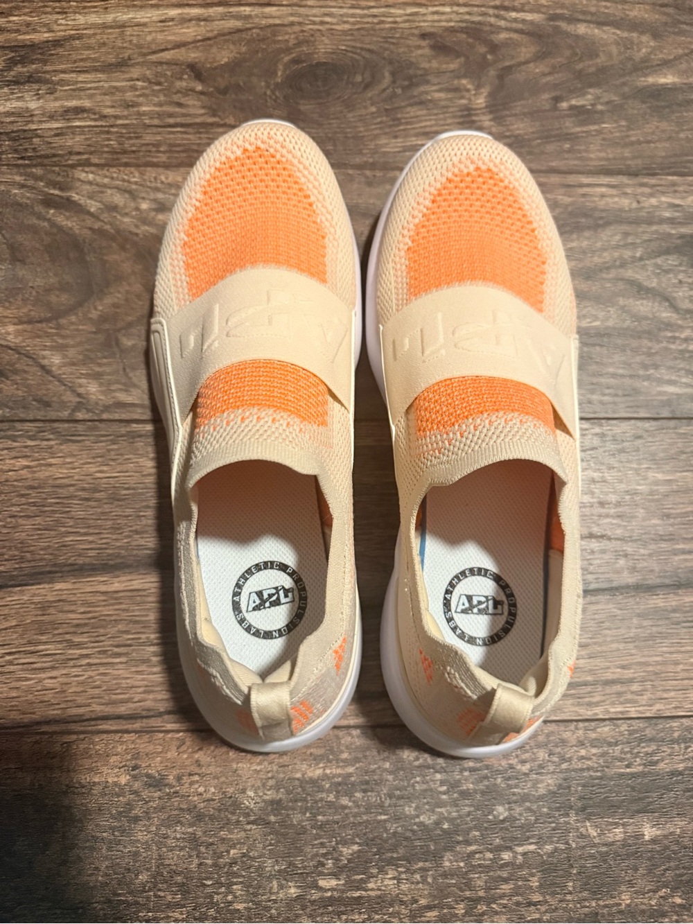 APL mens Slip-On Sneakers techloom - bliss - new !!! 10.5 men’s